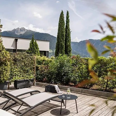 Aparthotel Appartementhaus Hirzer