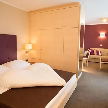 Aparthotel Appartementhaus Hirzer