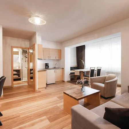 Appartementhaus Hirzer Aparthotel