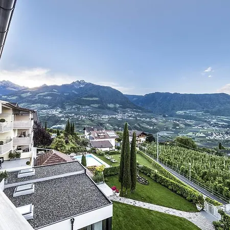 Appartementhaus Hirzer Aparthotel Tirol